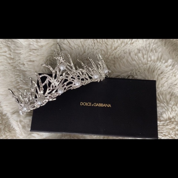 boutique Accessories - Silver and pearl branch tiara crown